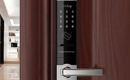 盘龙24小时上门开锁公司