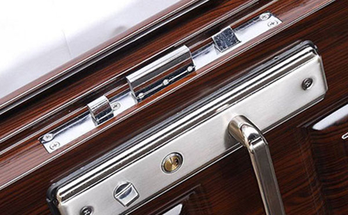 盘龙24小时上门开锁公司